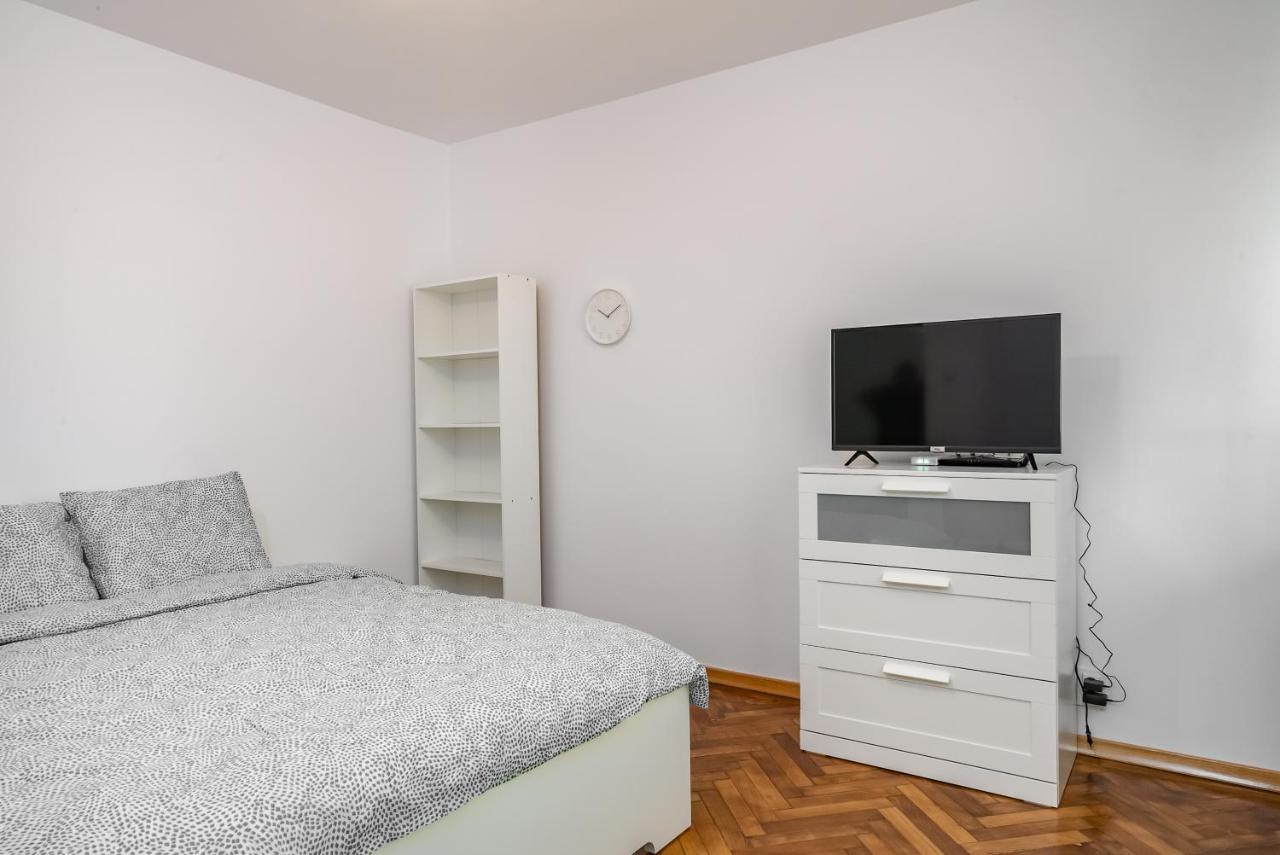 Vlad House Dristor Park Lake Bucureşti Exterior foto